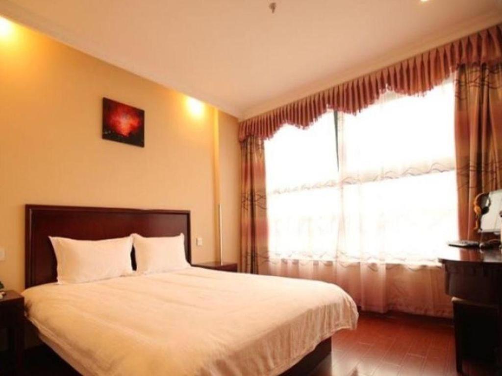 Greentree Inn Suzhou Wujiang Zhenze Town Zhennan Road Express Hotel מראה חיצוני תמונה